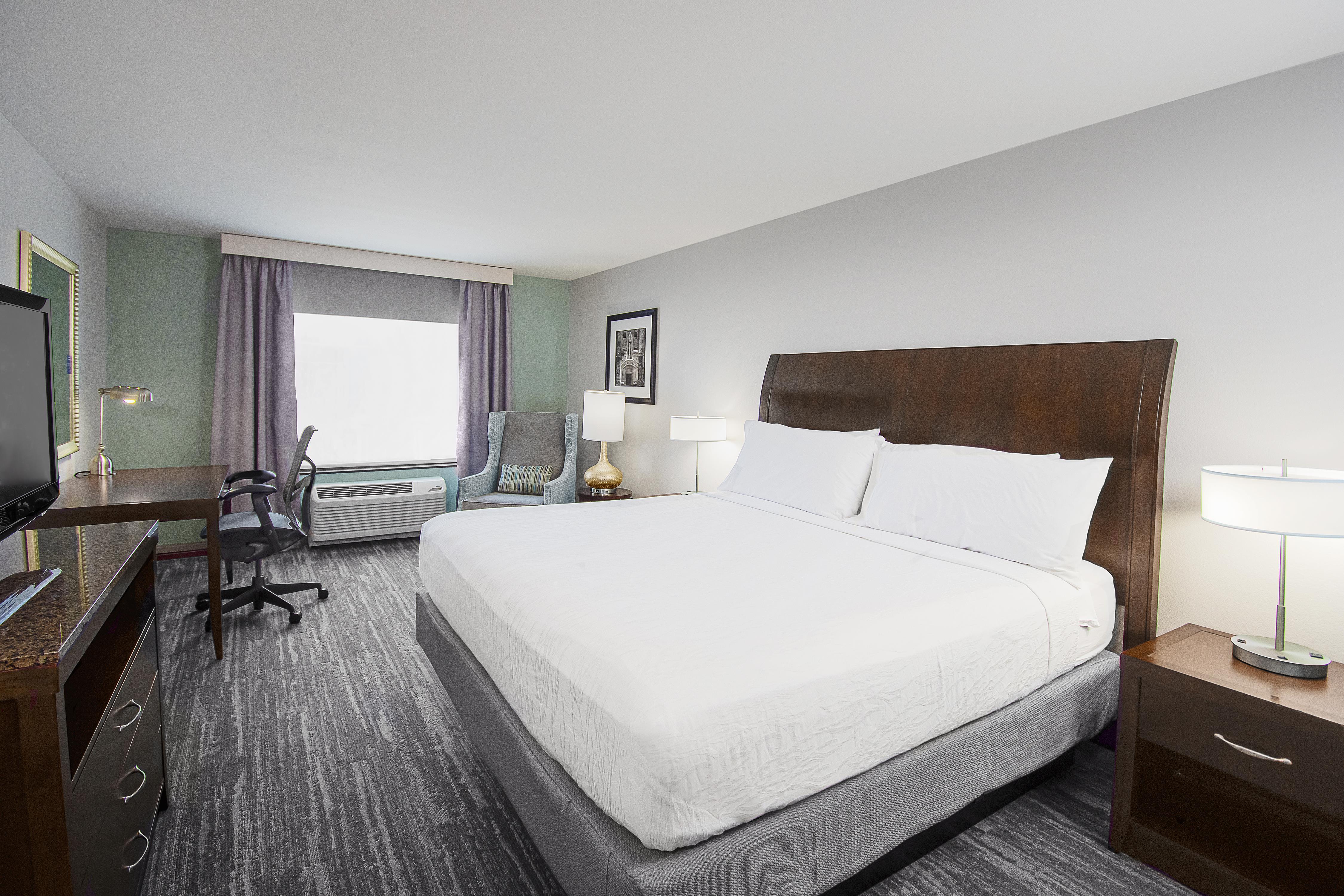 Hilton Garden Inn South Bend Room Type - 1 KING BED