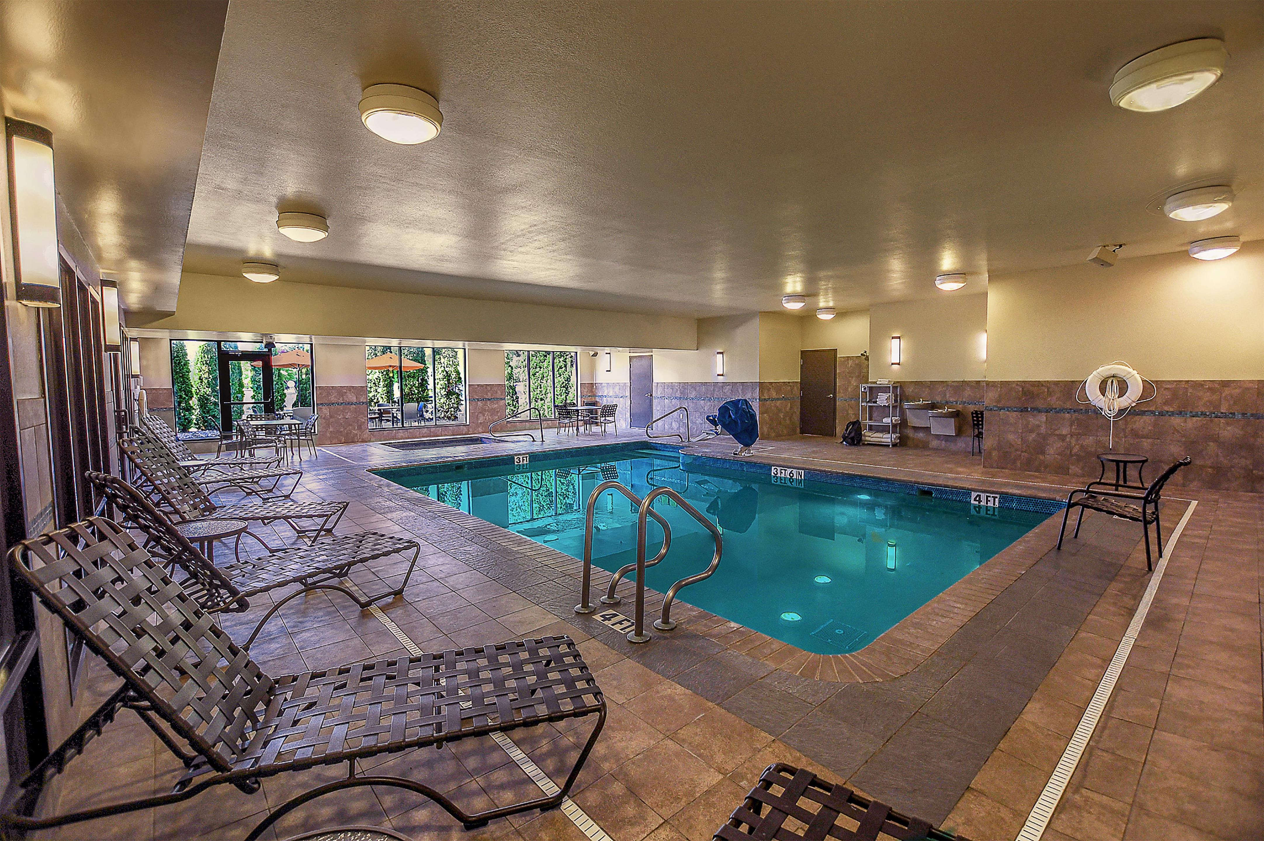 Pool | Hilton Garden Inn South Bend