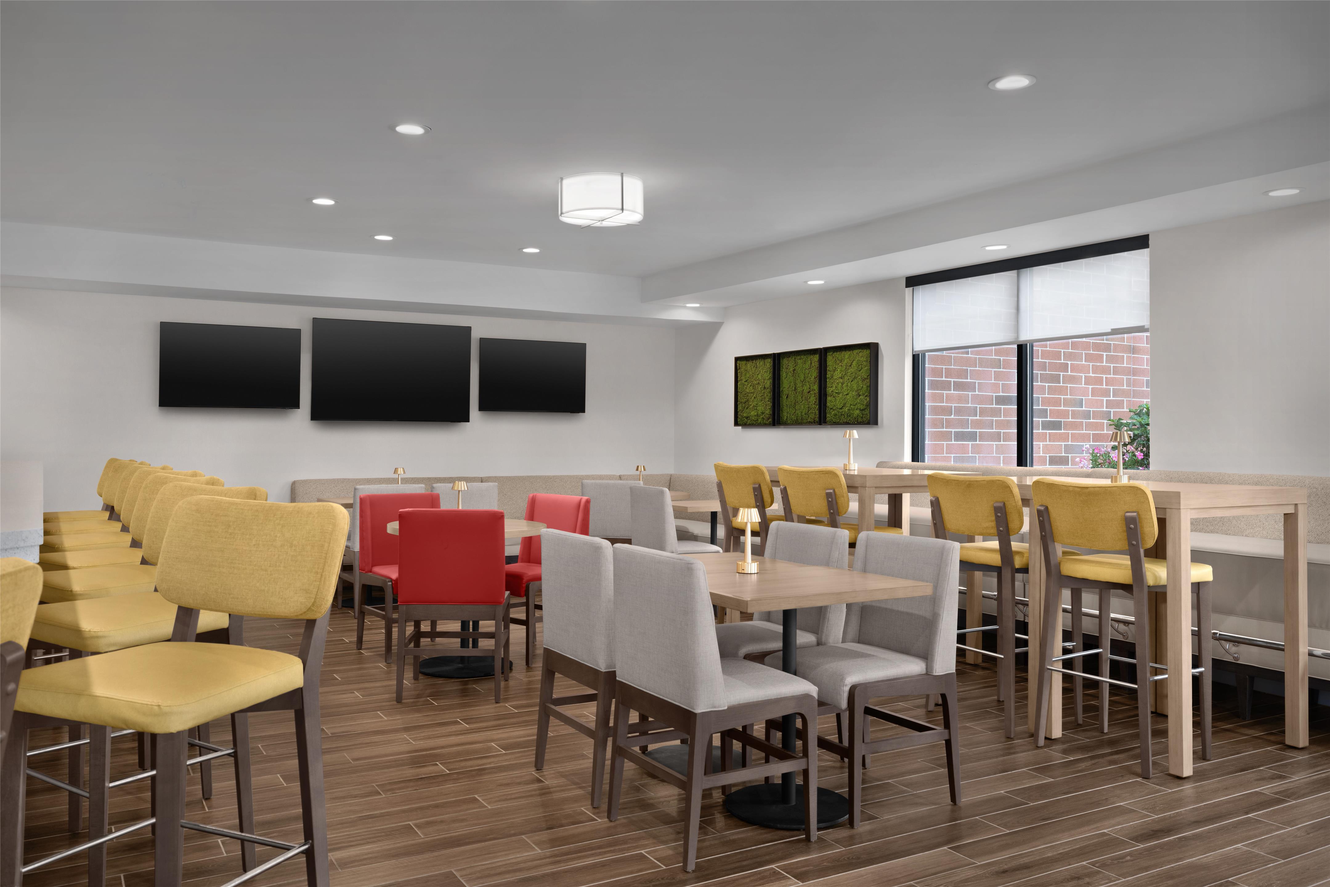 Restaurant | Hilton Garden Inn South Bend