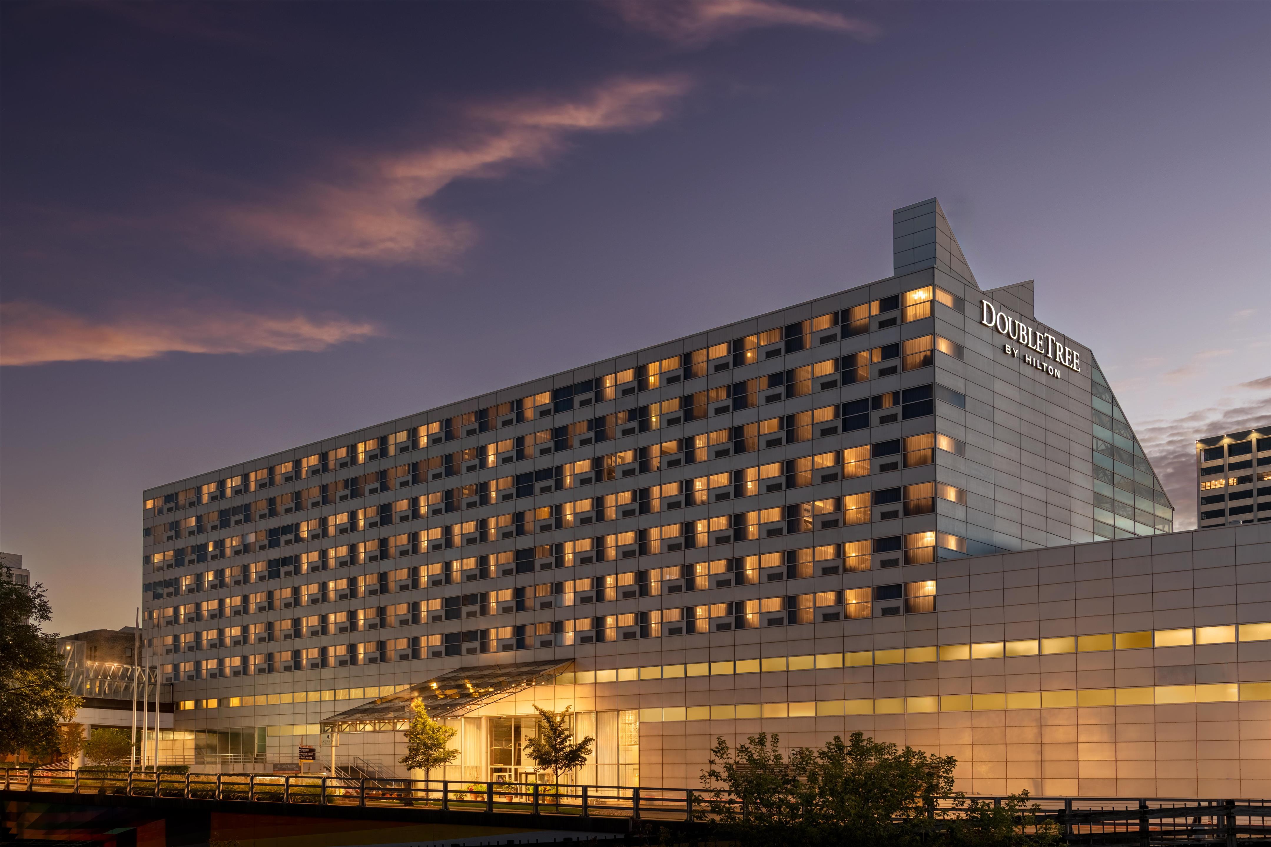 Exterior | Doubletree Hotel South Bend