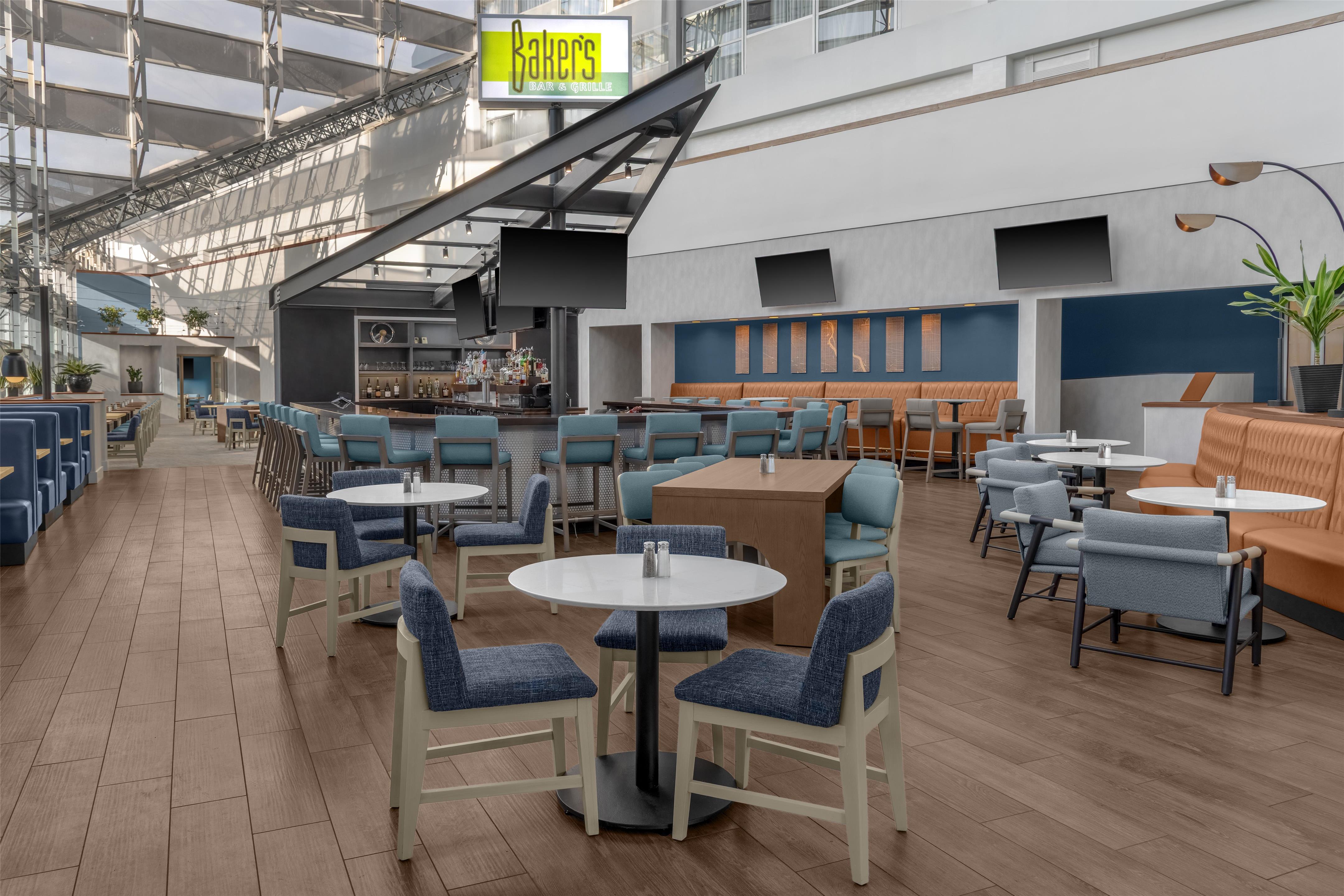 BarLounge | Doubletree Hotel South Bend