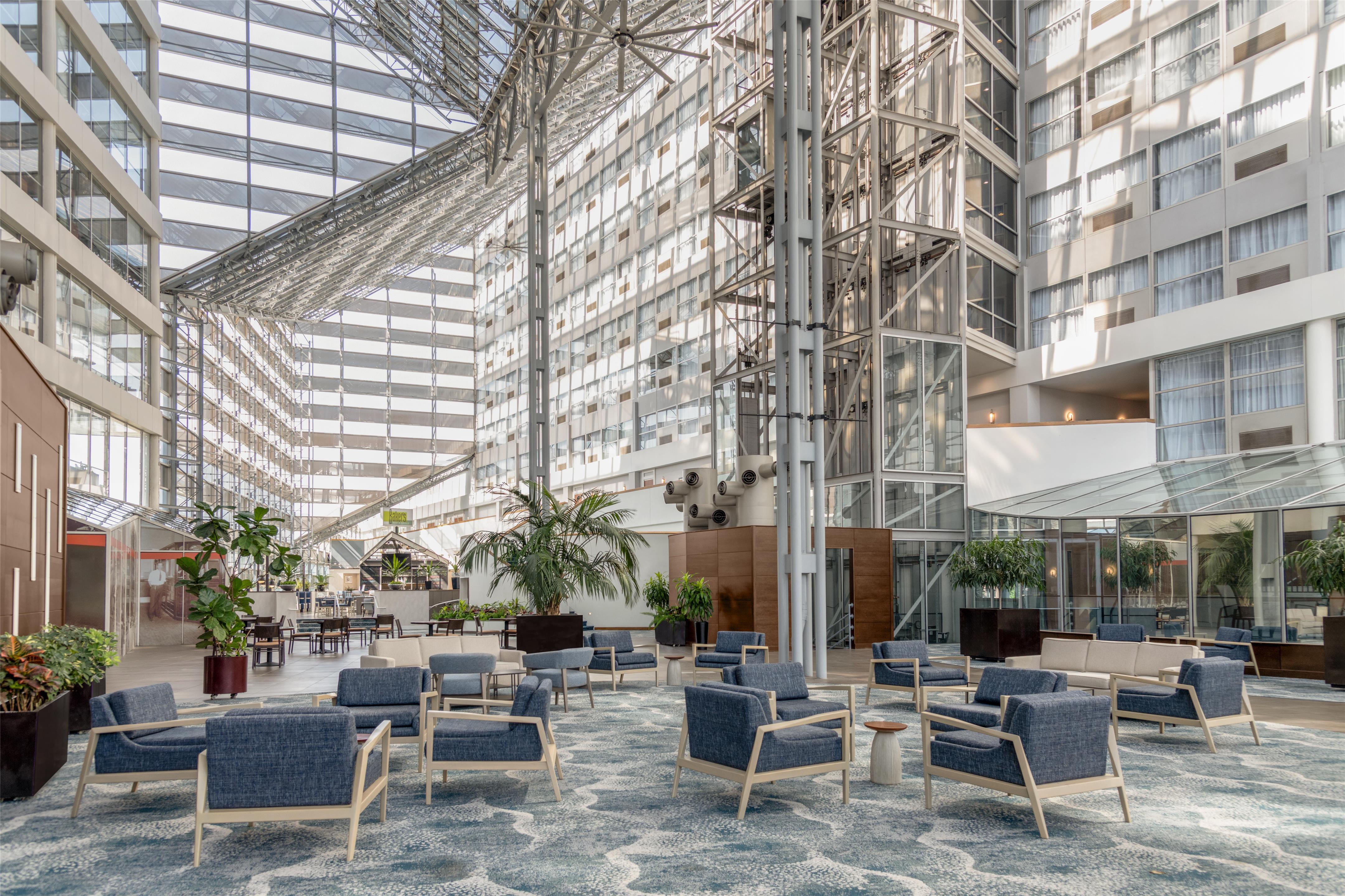 Lobby | Doubletree Hotel South Bend