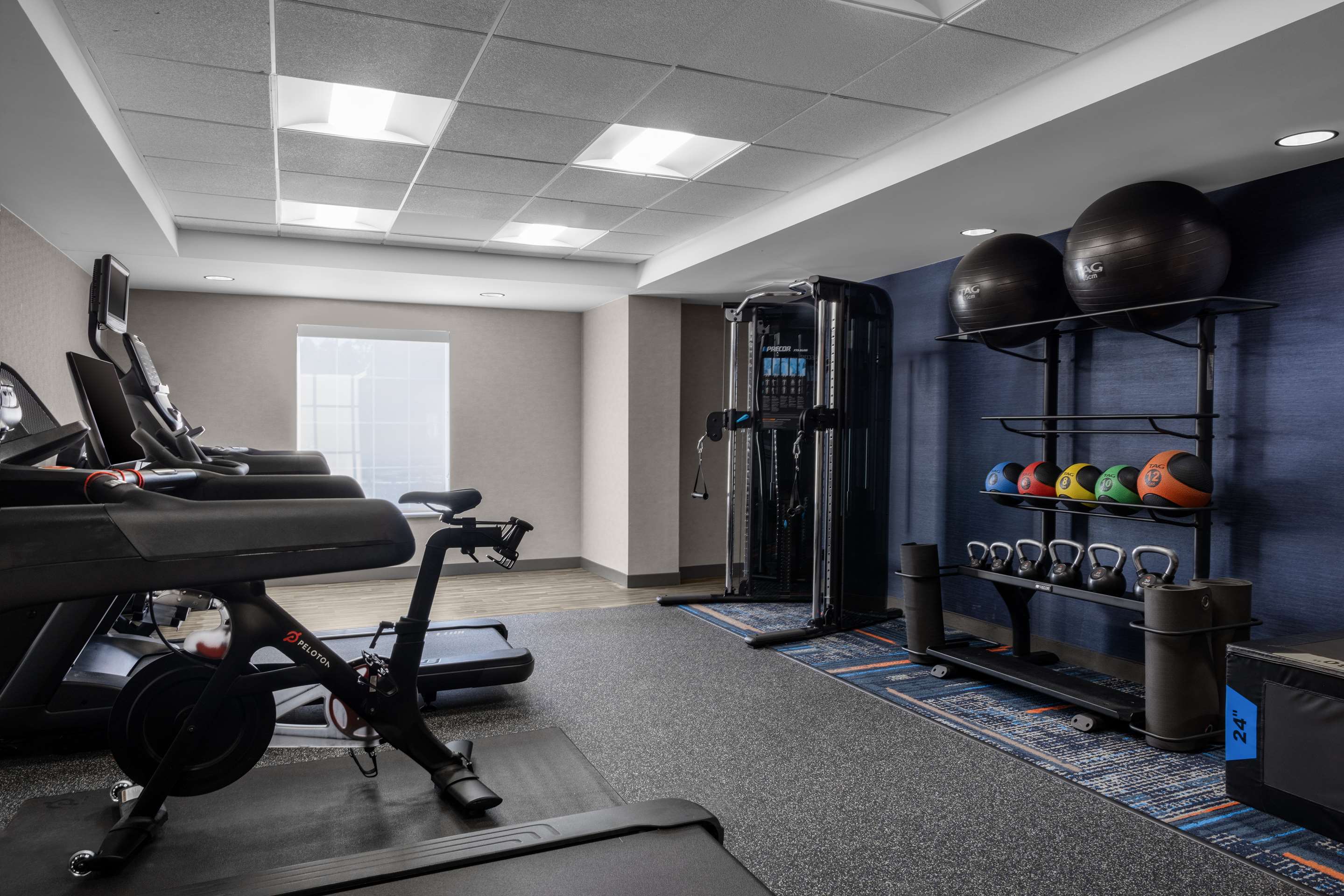 Health club fitness center gym | Hampton Inn & Suites State College at Williamsburg Square