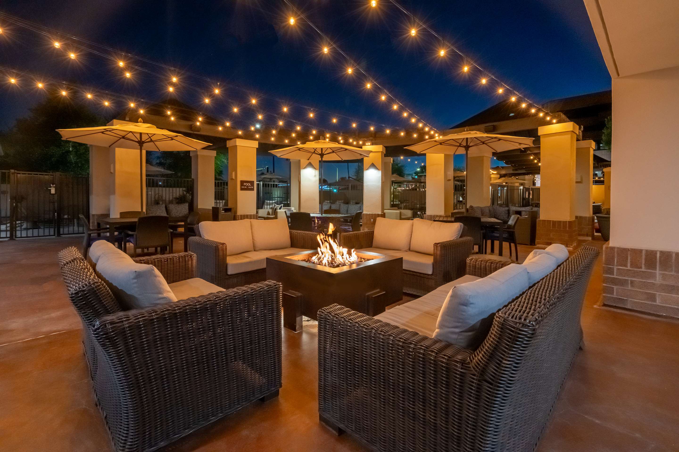 Exterior | Hilton Garden Inn Scottsdale Old Town