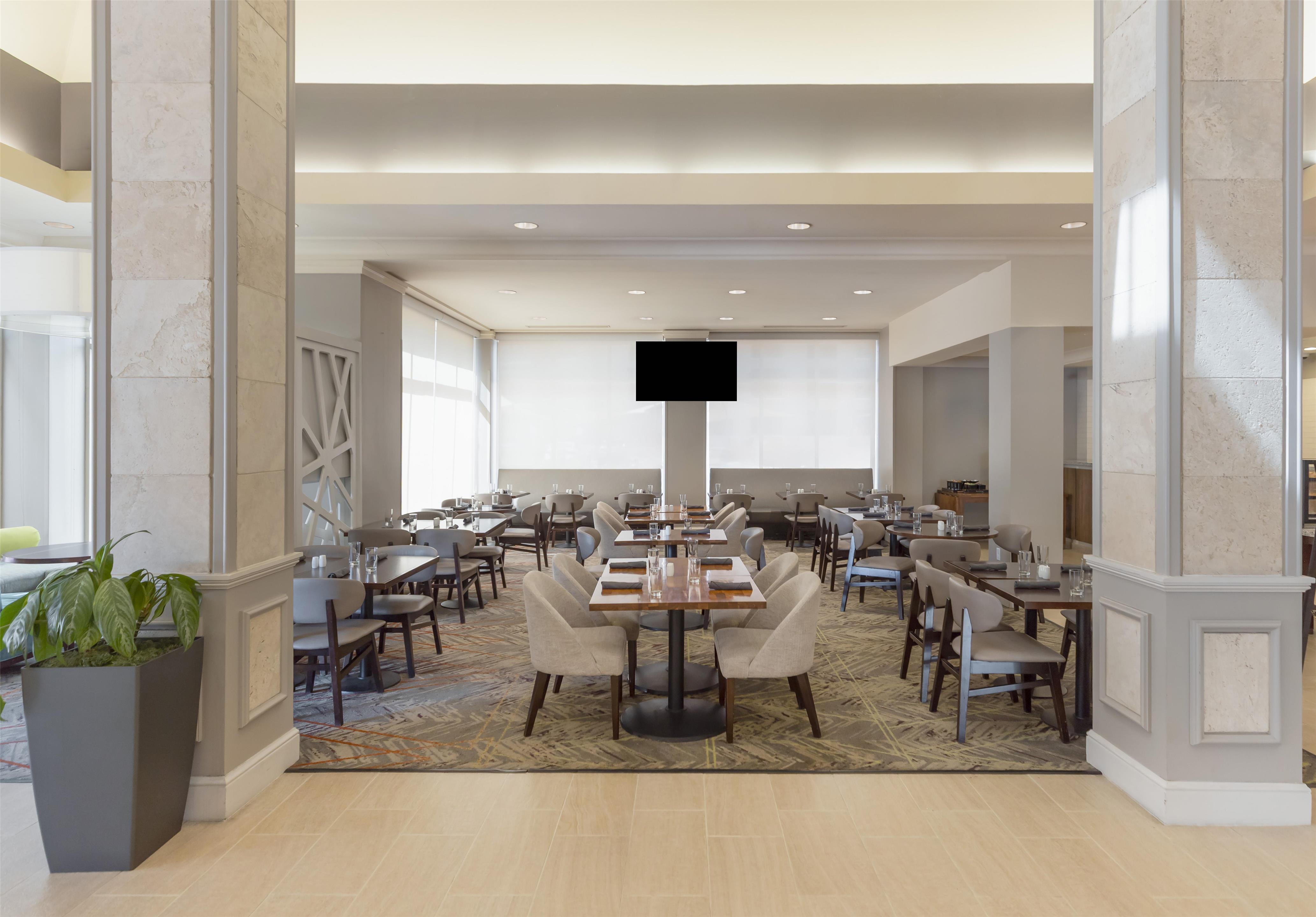 Restaurant | Hilton Garden Inn Scottsdale Old Town