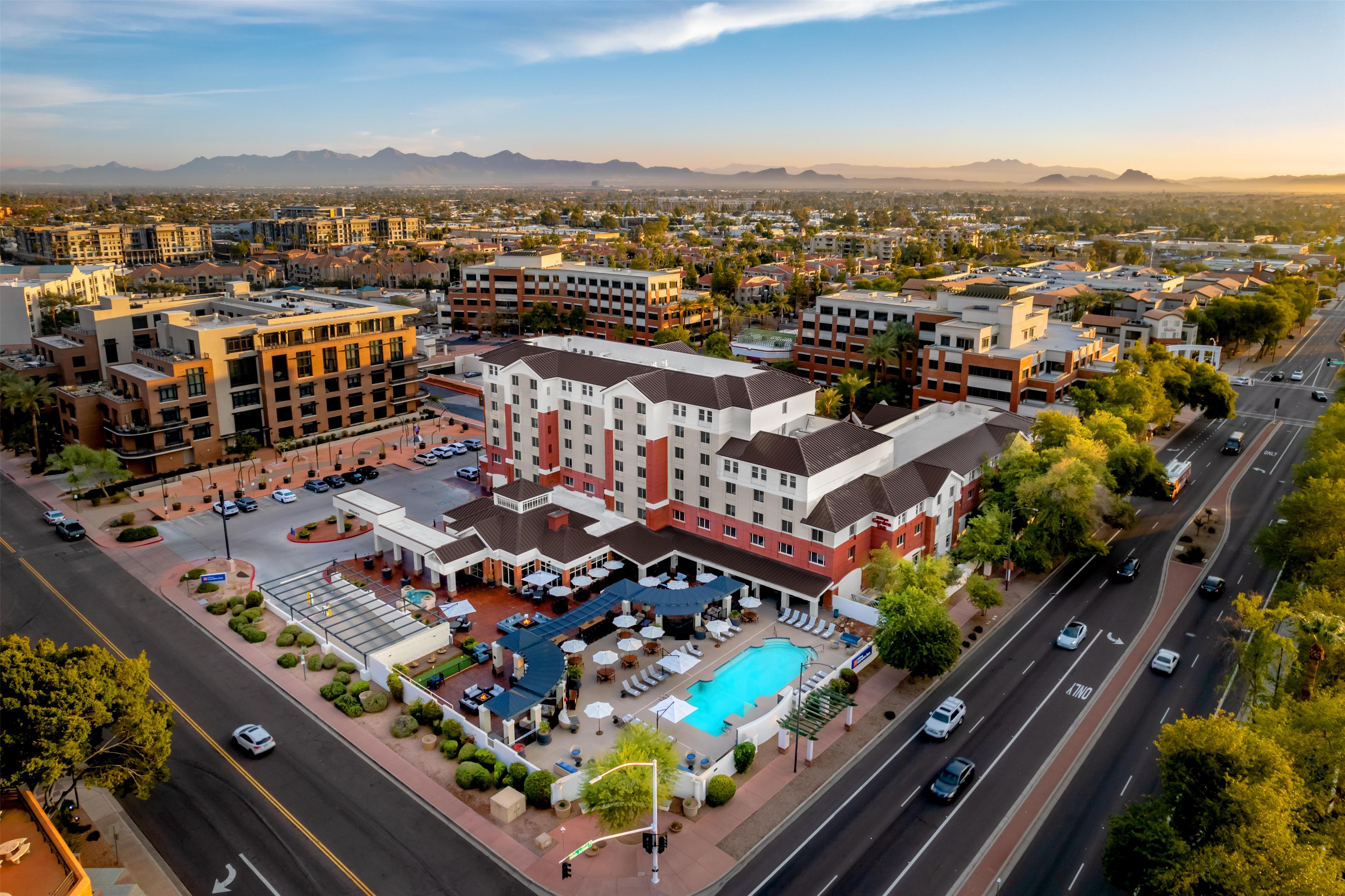 Exterior | Hilton Garden Inn Scottsdale Old Town