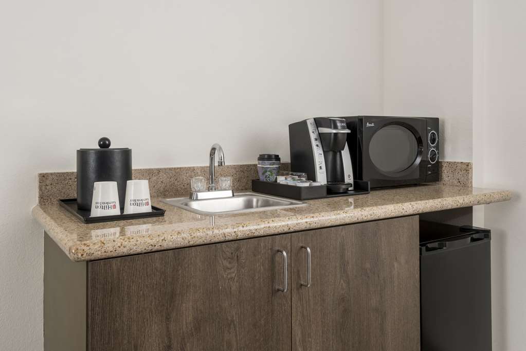 Hilton Garden Inn Scottsdale North/Perimeter Center Room Type - 1 KING 1 BEDROOM W PELOTON