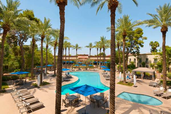 Pool - Hilton Resort & Villas Scottsdale