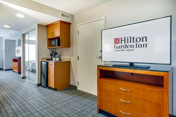  - Hilton Garden Inn Louisville Airport - I-65, Exit 132