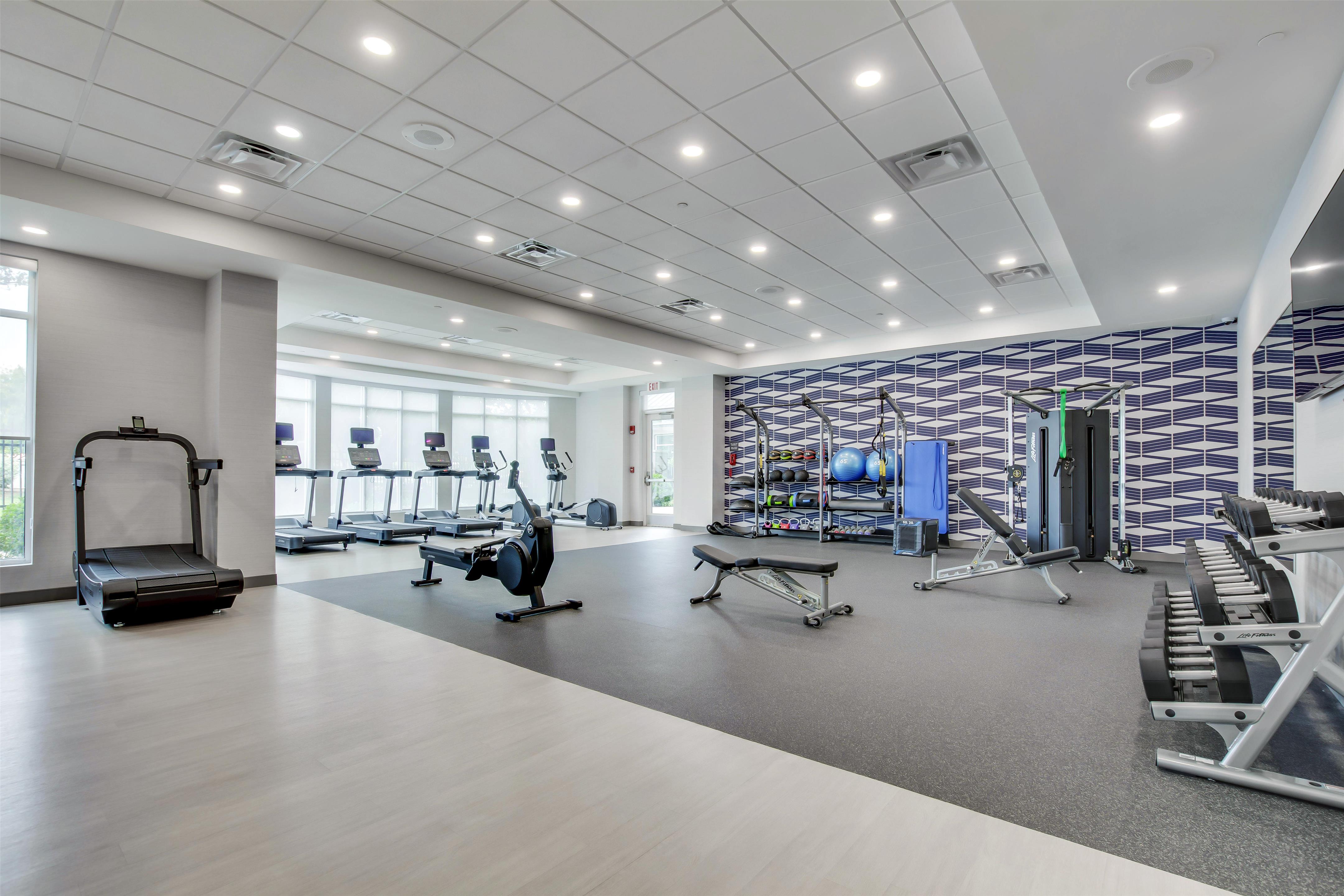 Health club fitness center gym | Hilton Garden Inn Louisville Airport