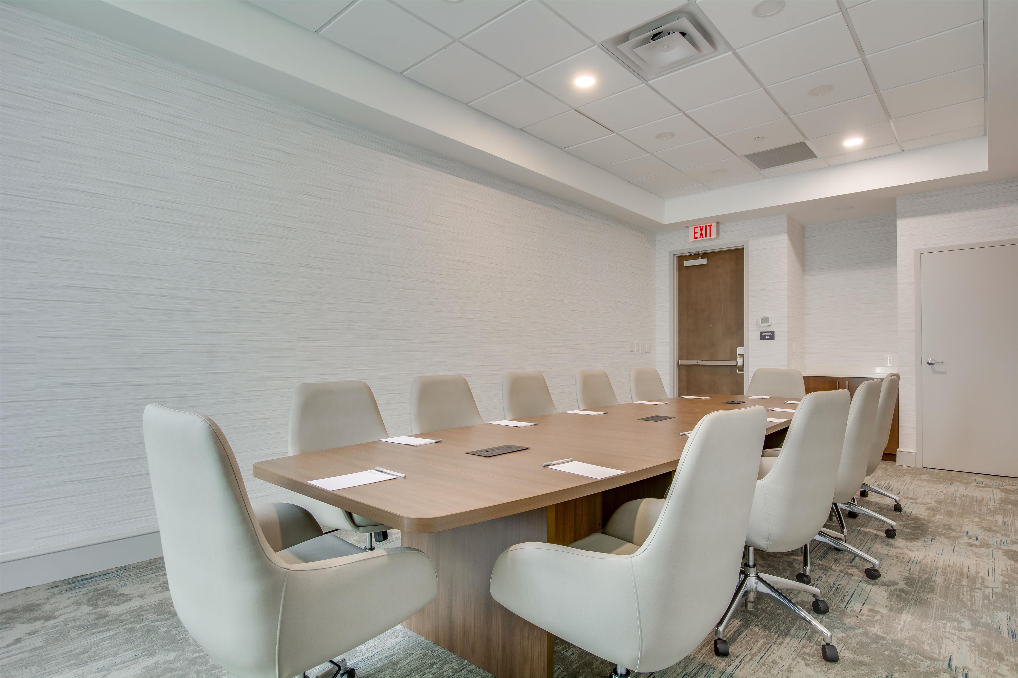Meeting Room | Hilton Garden Inn Louisville Airport