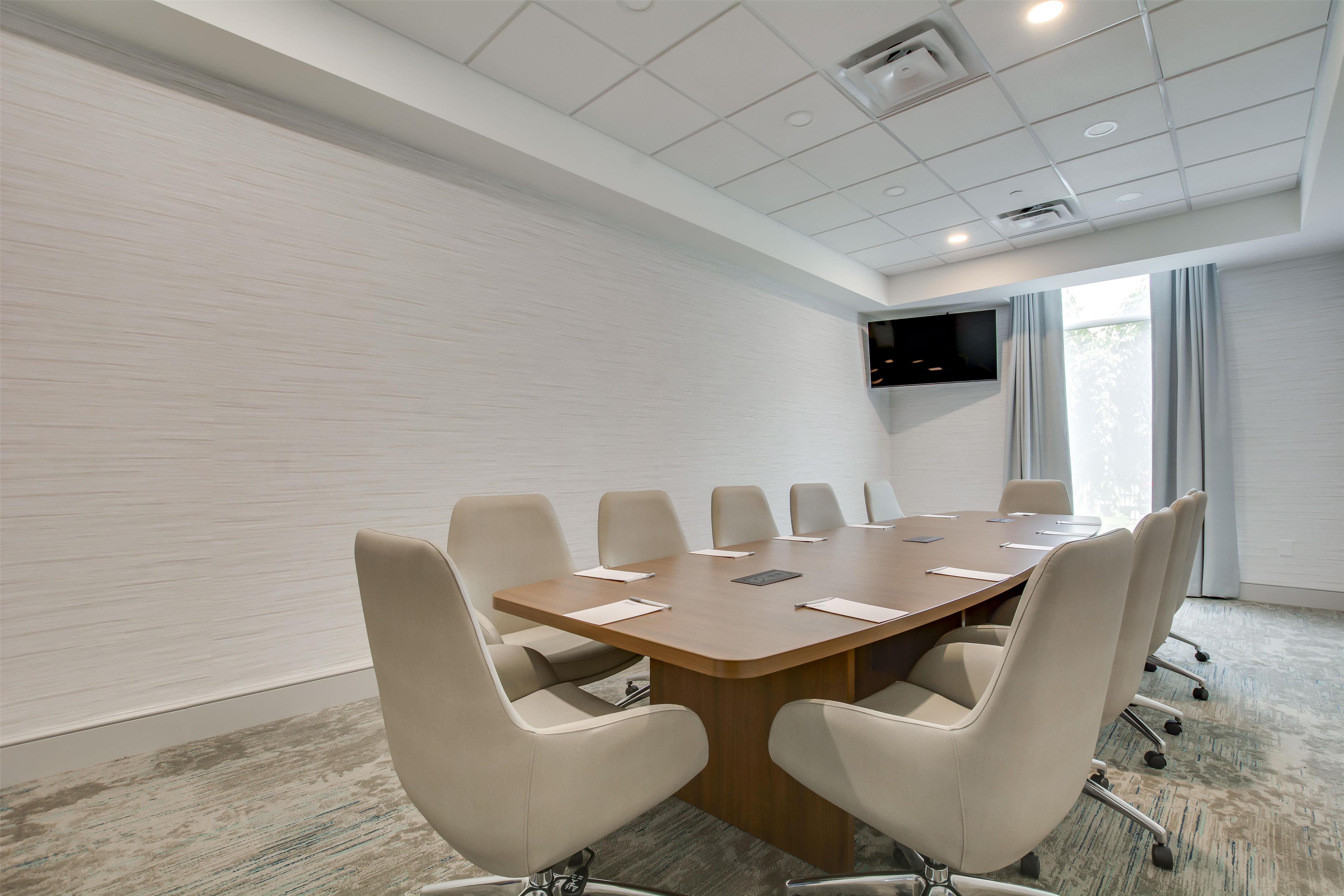 Meeting Room | Hilton Garden Inn Louisville Airport