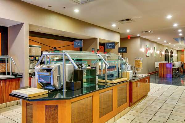 Amenities - Embassy Suites East Louisville