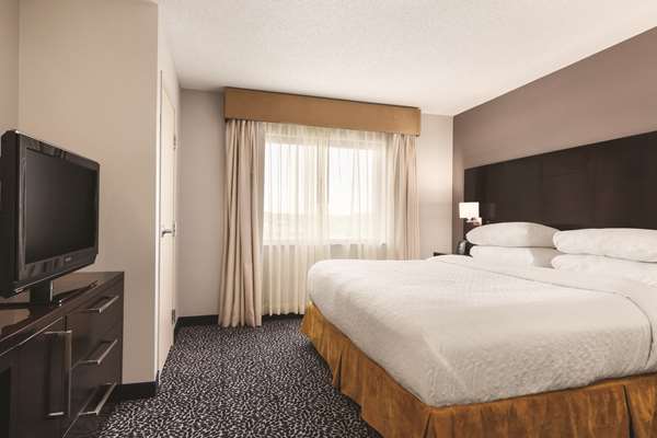  - Embassy Suites East Louisville