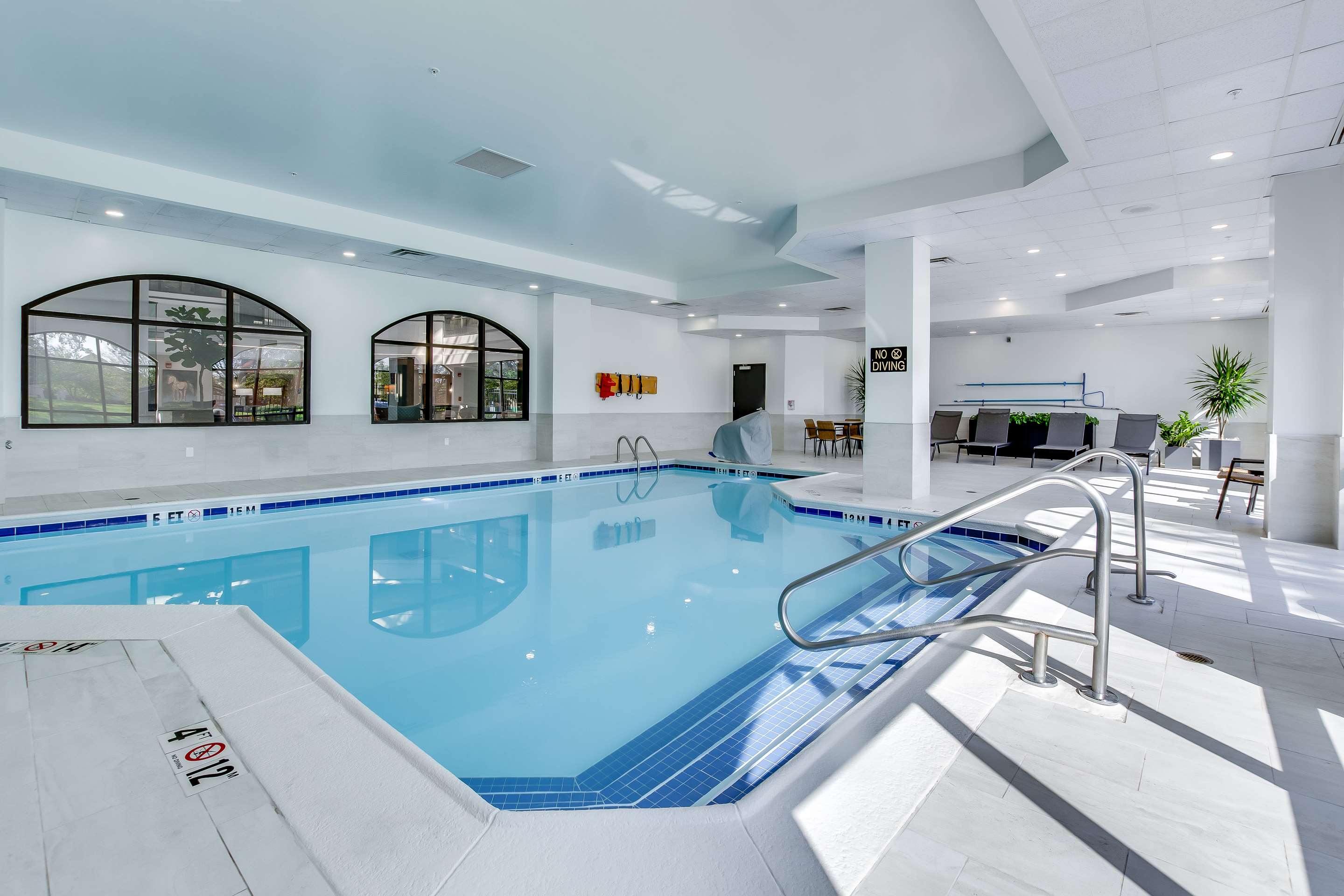 Pool | Embassy Suites by Hilton Louisville East
