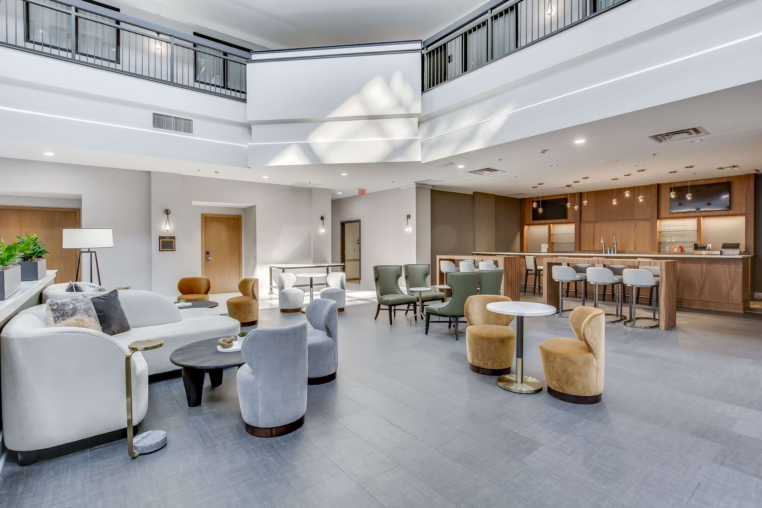 BarLounge | Embassy Suites by Hilton Louisville East