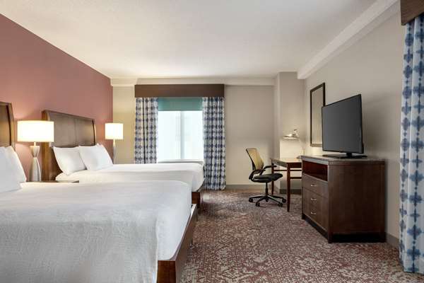  - Hilton Garden Inn Downtown Louisville - I-65, Exit 136C