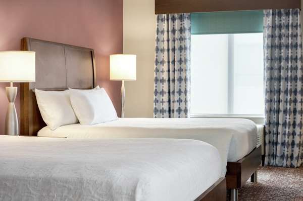  - Hilton Garden Inn Downtown Louisville - I-65, Exit 136C