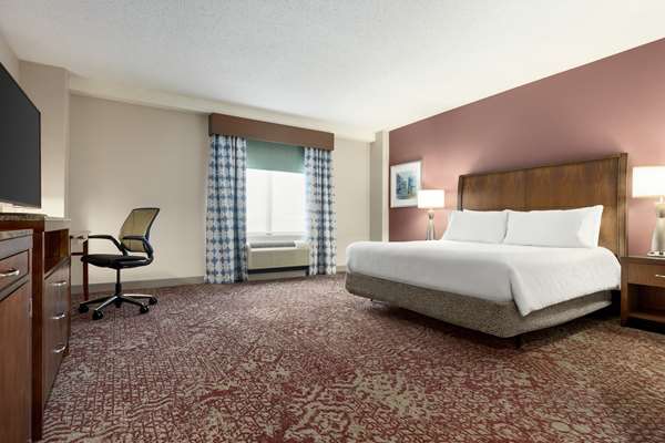  - Hilton Garden Inn Downtown Louisville - I-65, Exit 136C