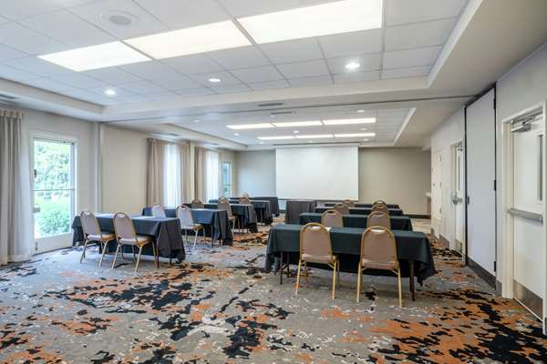  - Hilton Garden Inn Louisville East, Jeffersontown - I-64, Exit 17