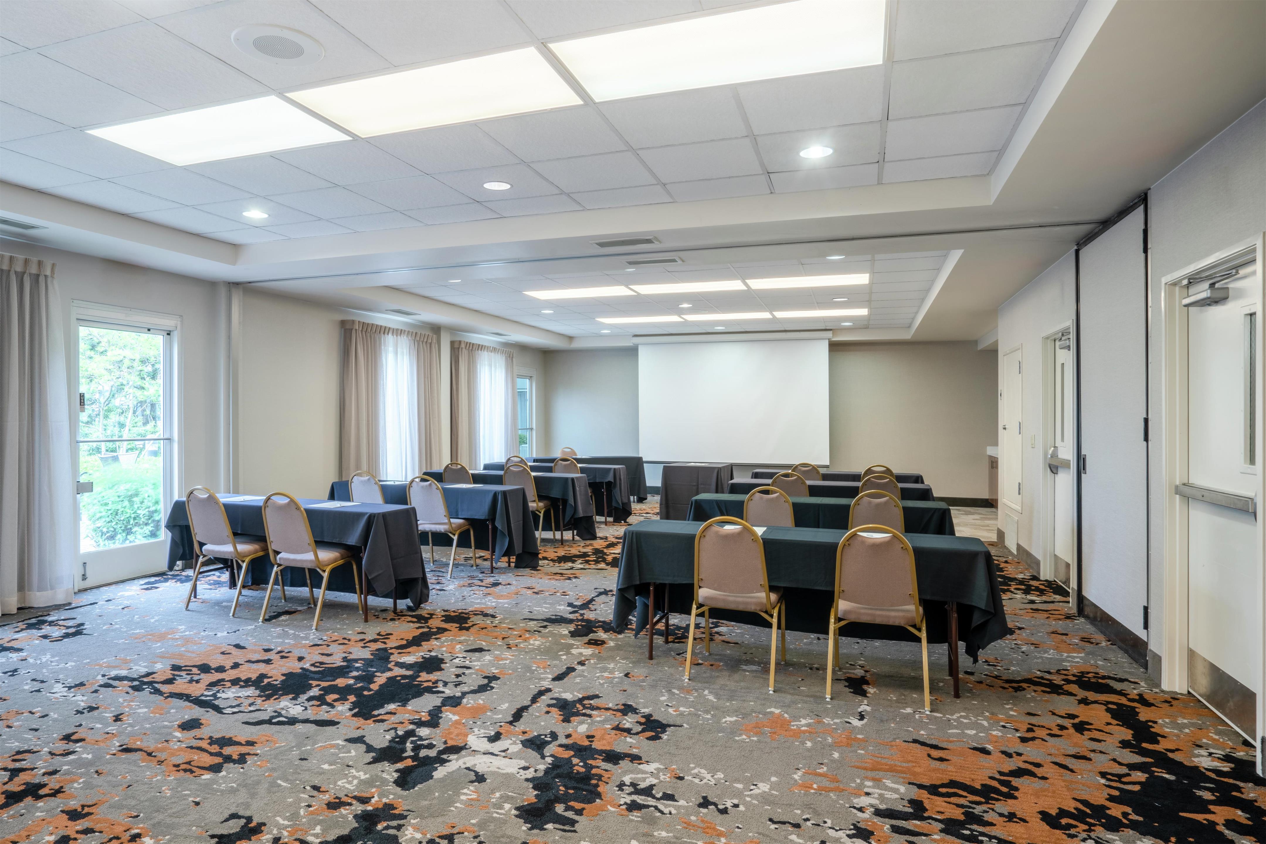 Meeting Room | Hilton Garden Inn Louisville East