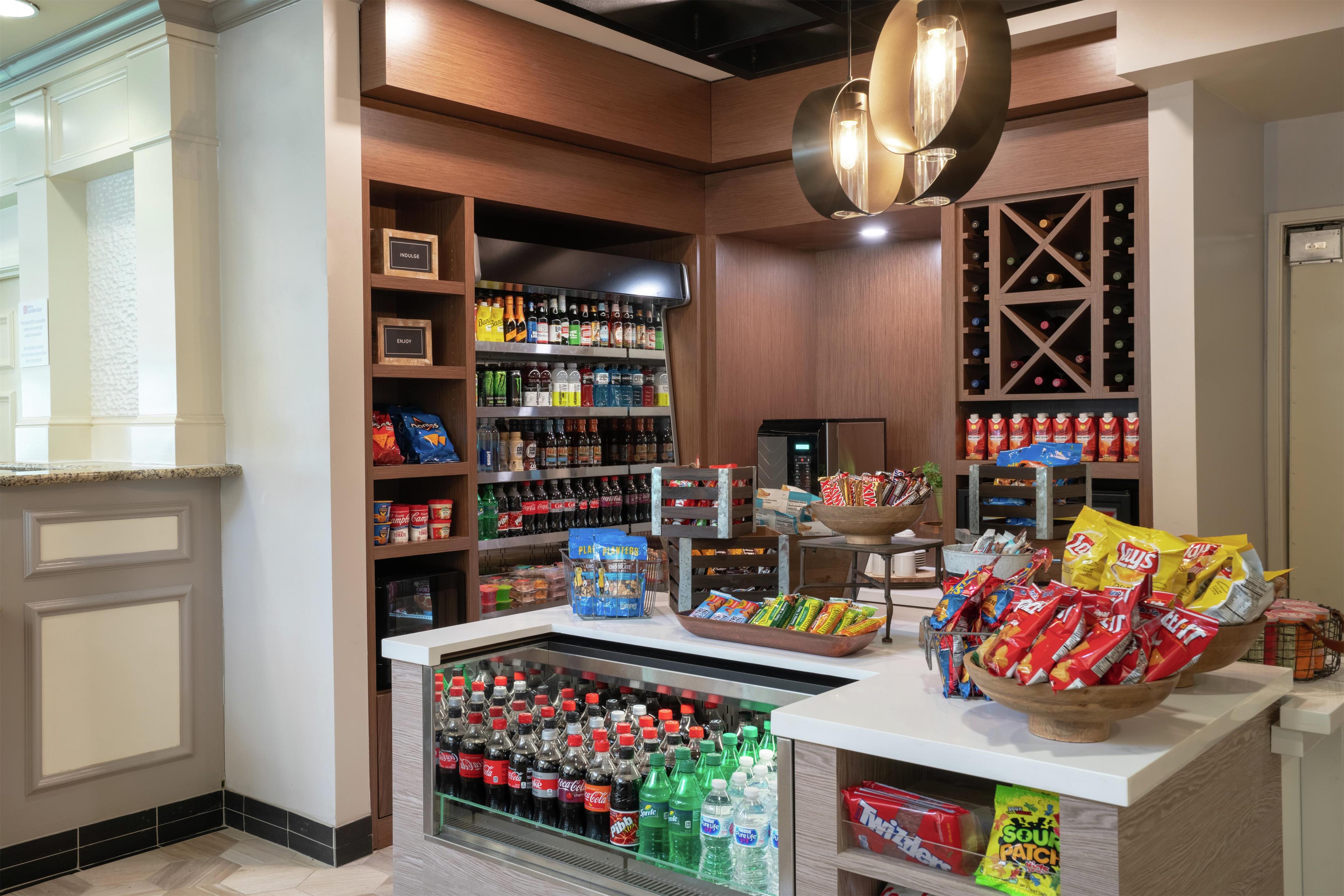 Restaurant | Hilton Garden Inn Louisville East