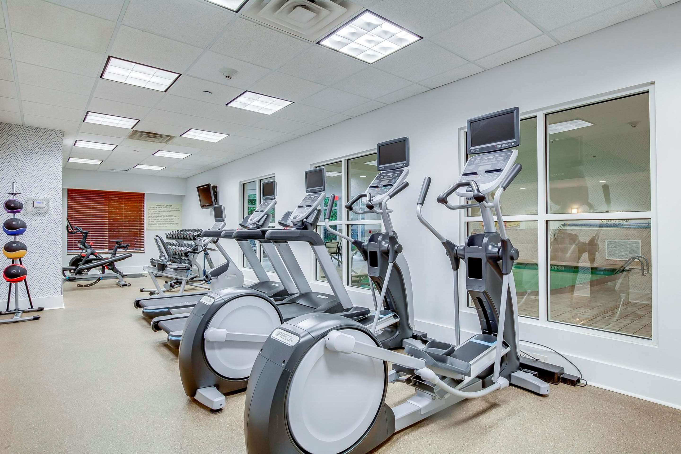 Health club fitness center gym | Hilton Garden Inn Louisville/Northeast