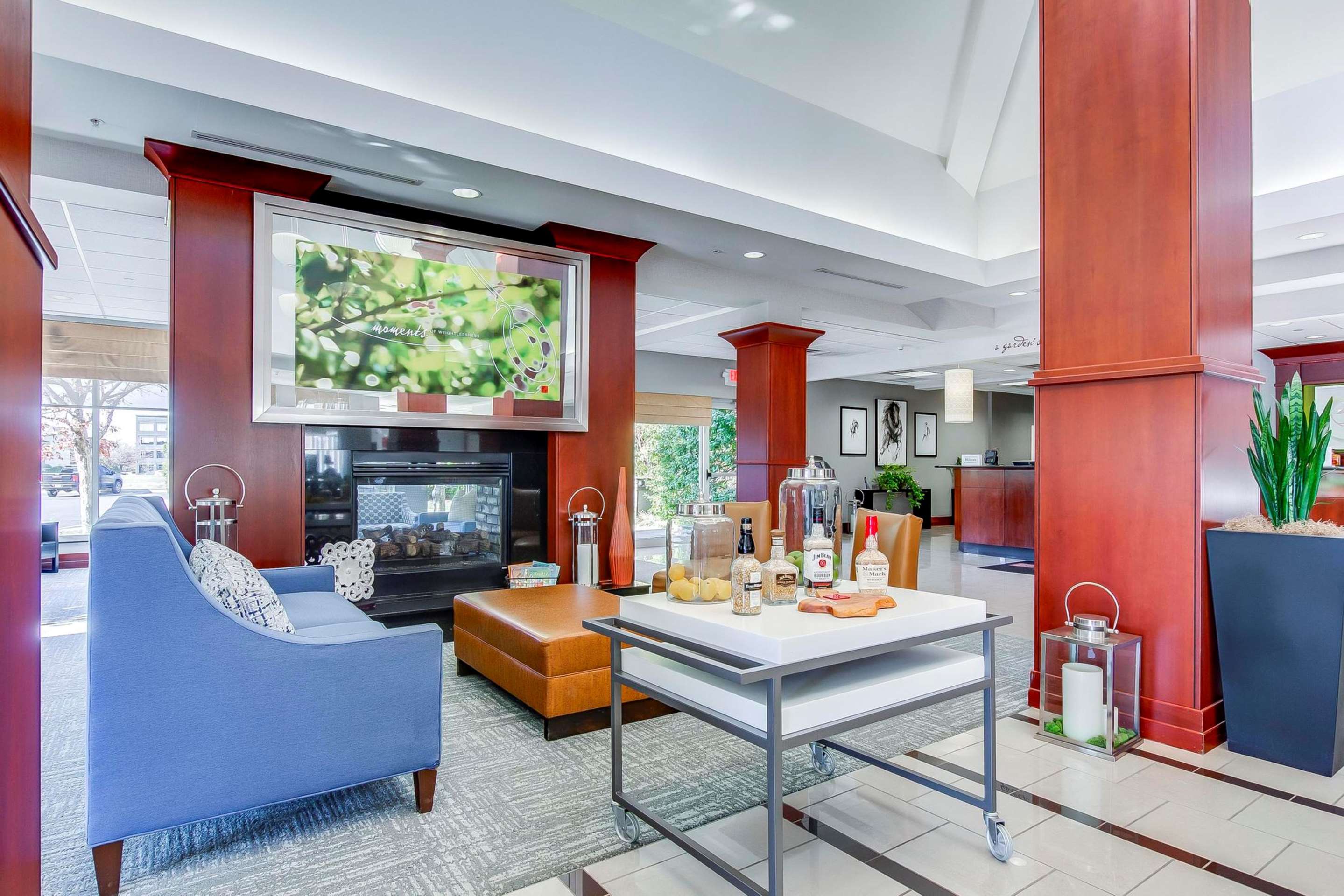 Lobby | Hilton Garden Inn Louisville/Northeast