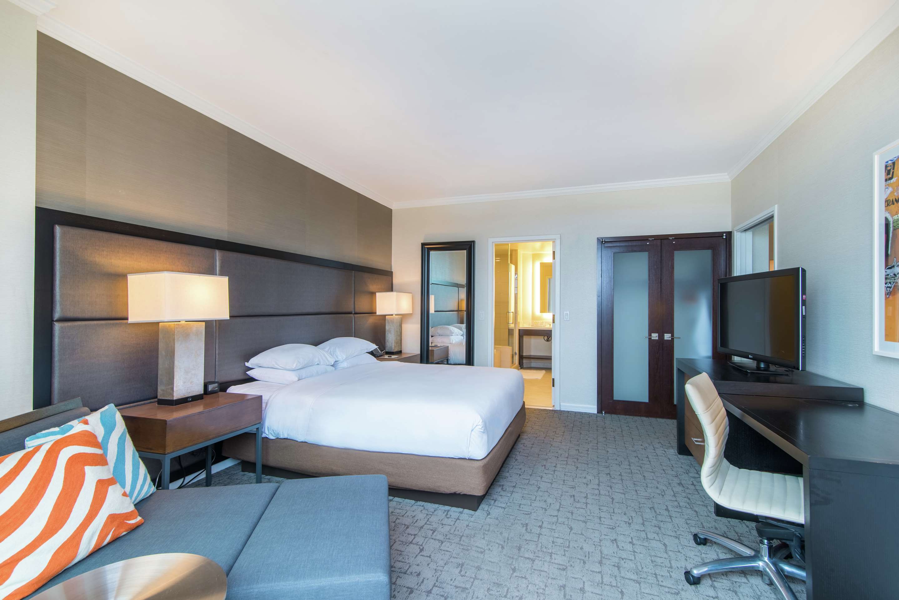 Guest room