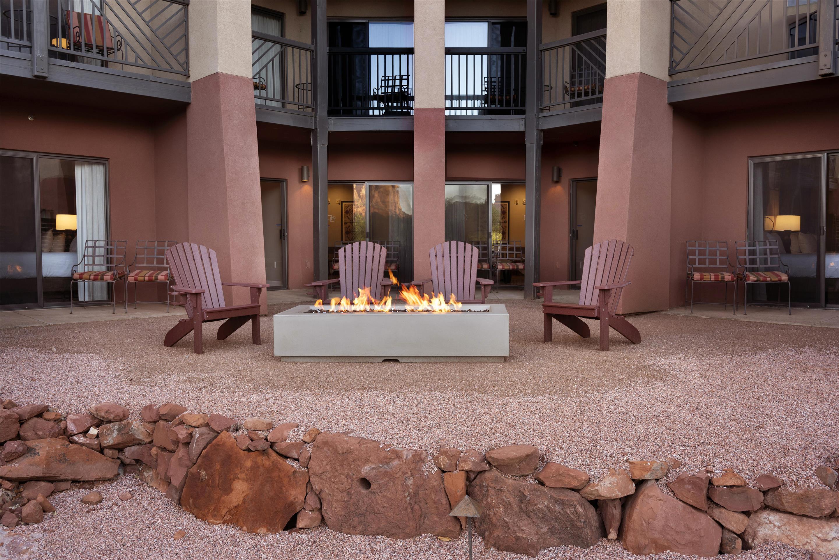 Guest room | Hilton Sedona Resort at Bell Rock