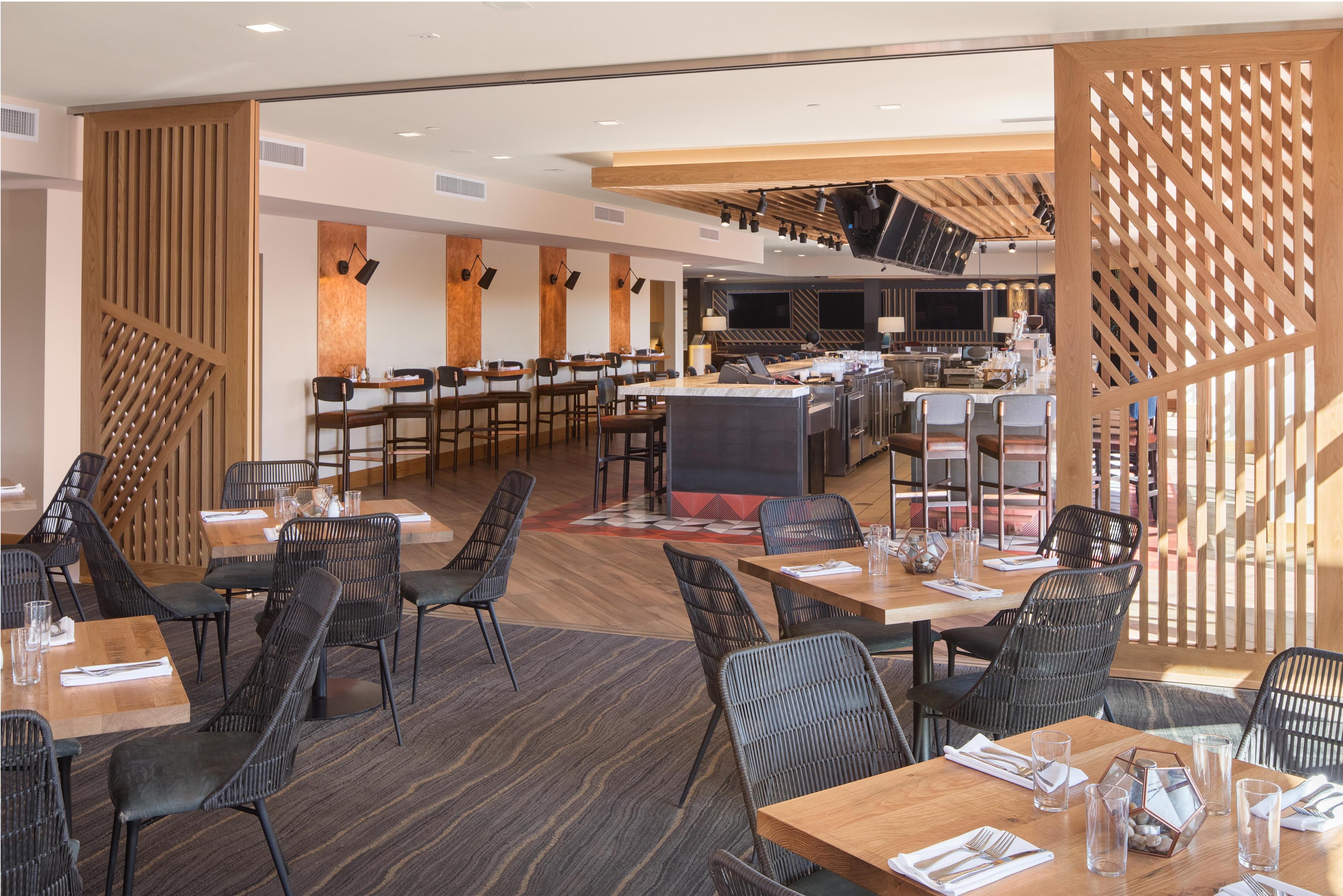 Restaurant | Hilton Sedona Resort at Bell Rock