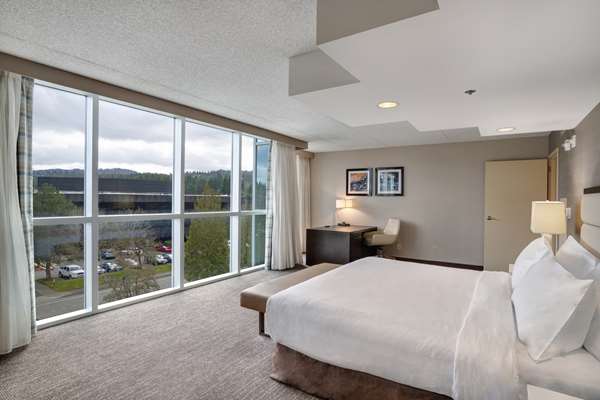  - Embassy Suites Bellevue - I-90, Exit 11 & 11A