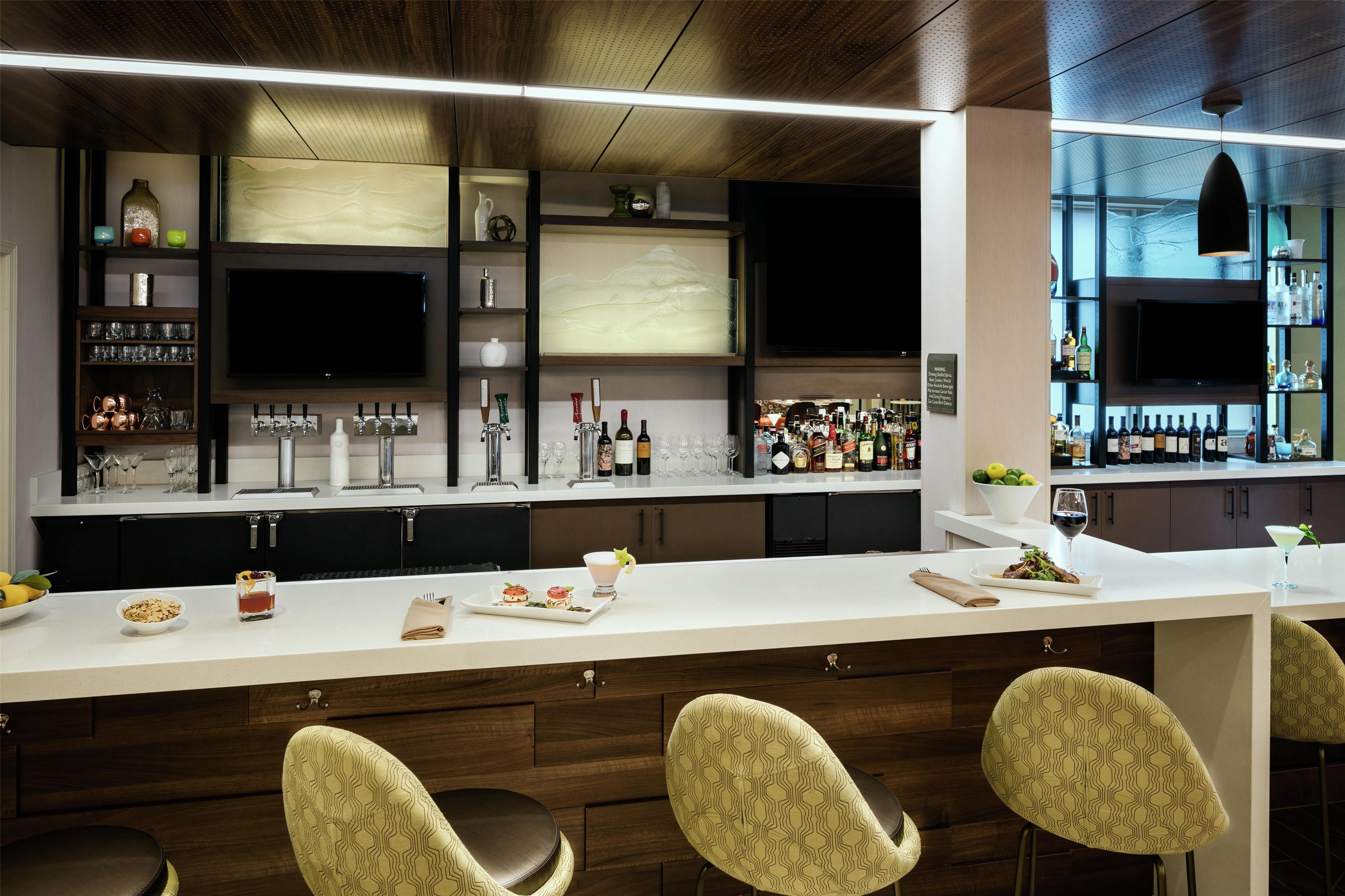 Restaurant | Hilton Garden Inn Seattle Issaquah