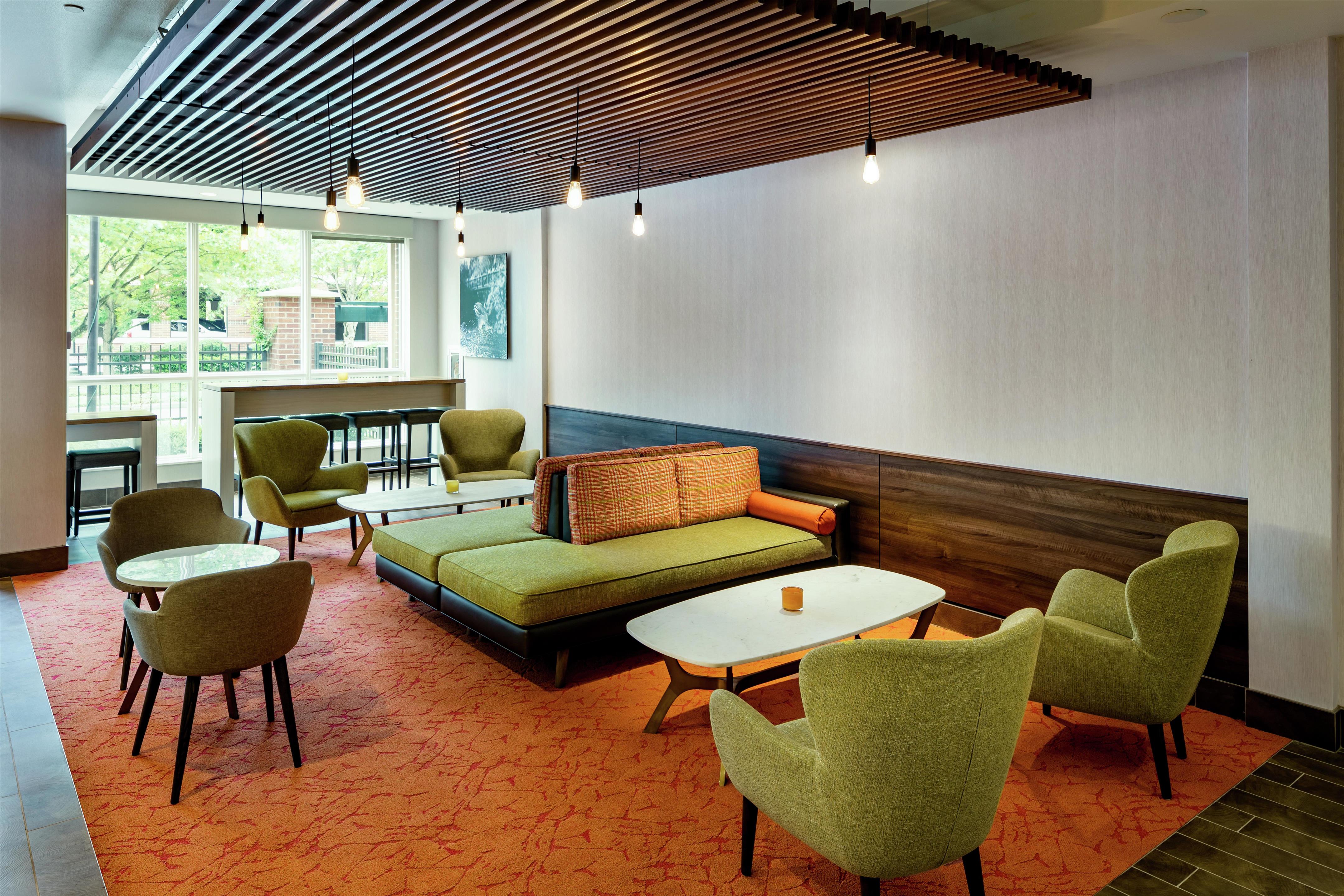Restaurant | Hilton Garden Inn Seattle Issaquah