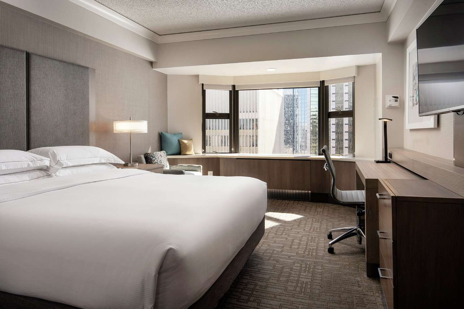 Hilton Hotel Seattle I5, Exits 165 & 165B, WA See Discounts