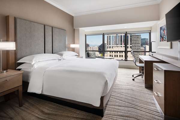  - Hilton Hotel Seattle - I-5, Exits 165 & 165B