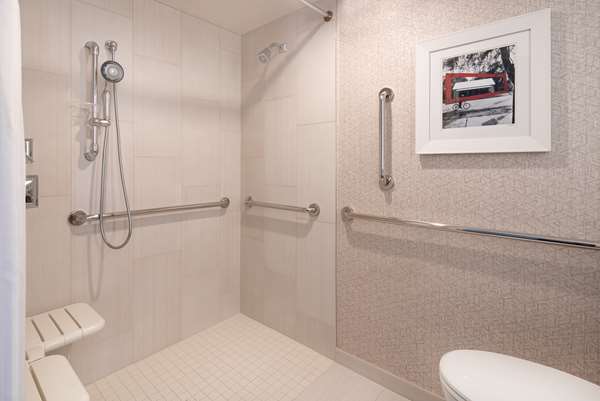  - Hilton Hotel Seattle - I-5, Exits 165 & 165B