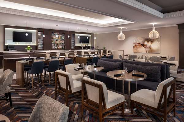 Restaurant - Hilton Hotel Seattle - I-5, Exits 165 & 165B