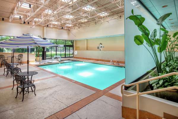 Pool - DoubleTree Suites by Hilton Southcenter Tukwila - I-5, Exit 153