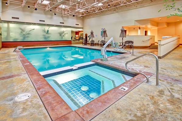 Pool - DoubleTree Suites by Hilton Southcenter Tukwila - I-5, Exit 153
