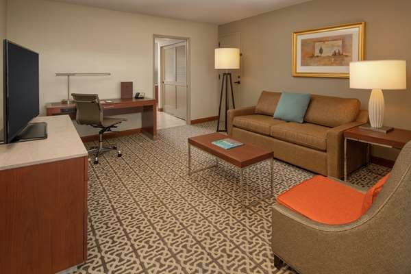  - DoubleTree Suites by Hilton Southcenter Tukwila - I-5, Exit 153