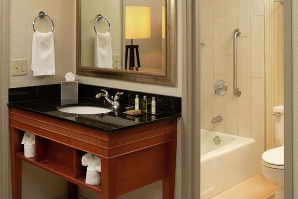  - DoubleTree Suites by Hilton Southcenter Tukwila - I-5, Exit 153