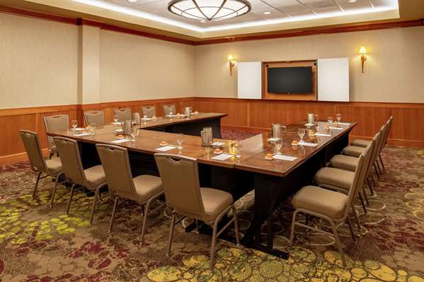  - DoubleTree Suites by Hilton Southcenter Tukwila - I-5, Exit 153