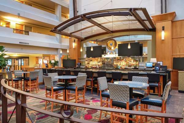 Bar - DoubleTree Suites by Hilton Southcenter Tukwila - I-5, Exit 153