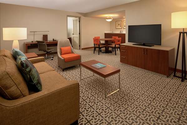  - DoubleTree Suites by Hilton Southcenter Tukwila - I-5, Exit 153