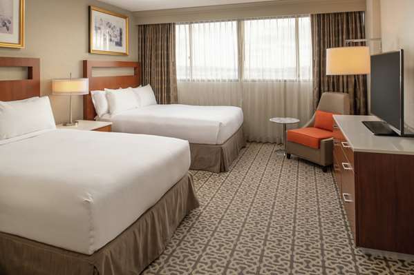  - DoubleTree Suites by Hilton Southcenter Tukwila - I-5, Exit 153