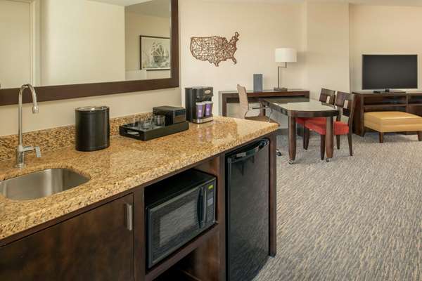  - Embassy Suites SeaTac Airport Tukwila - I-405, Exit 1