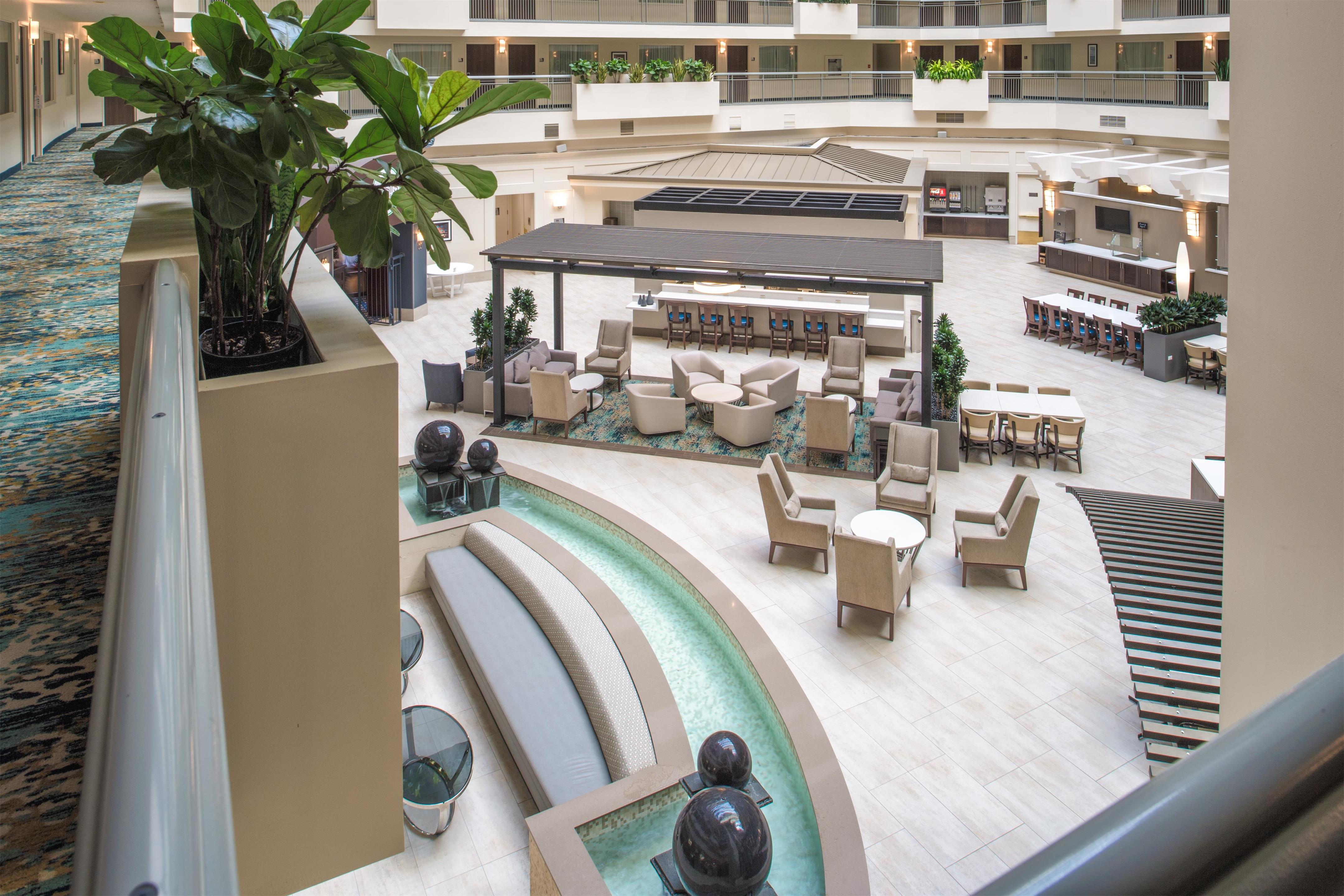 Lobby | Embassy Suites by Hilton Seattle Tacoma International Airport