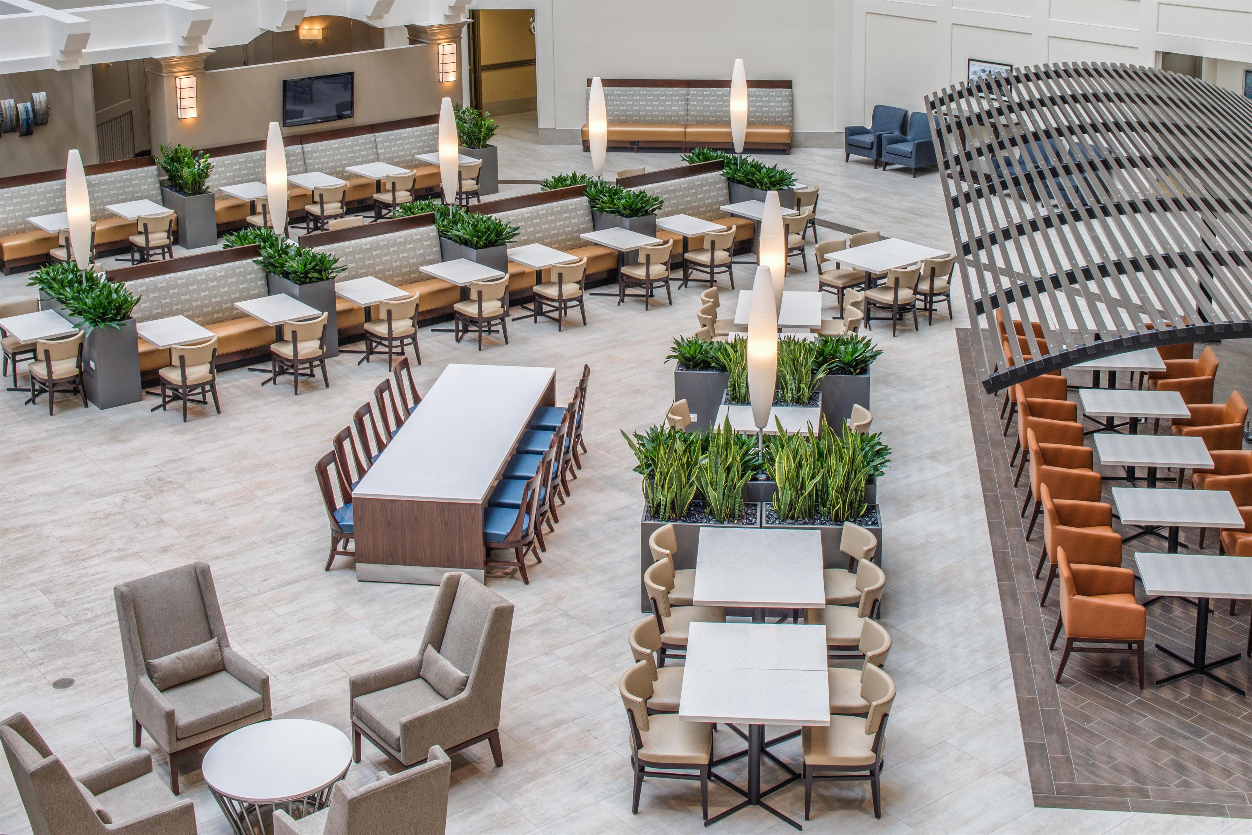 Lobby | Embassy Suites by Hilton Seattle Tacoma International Airport