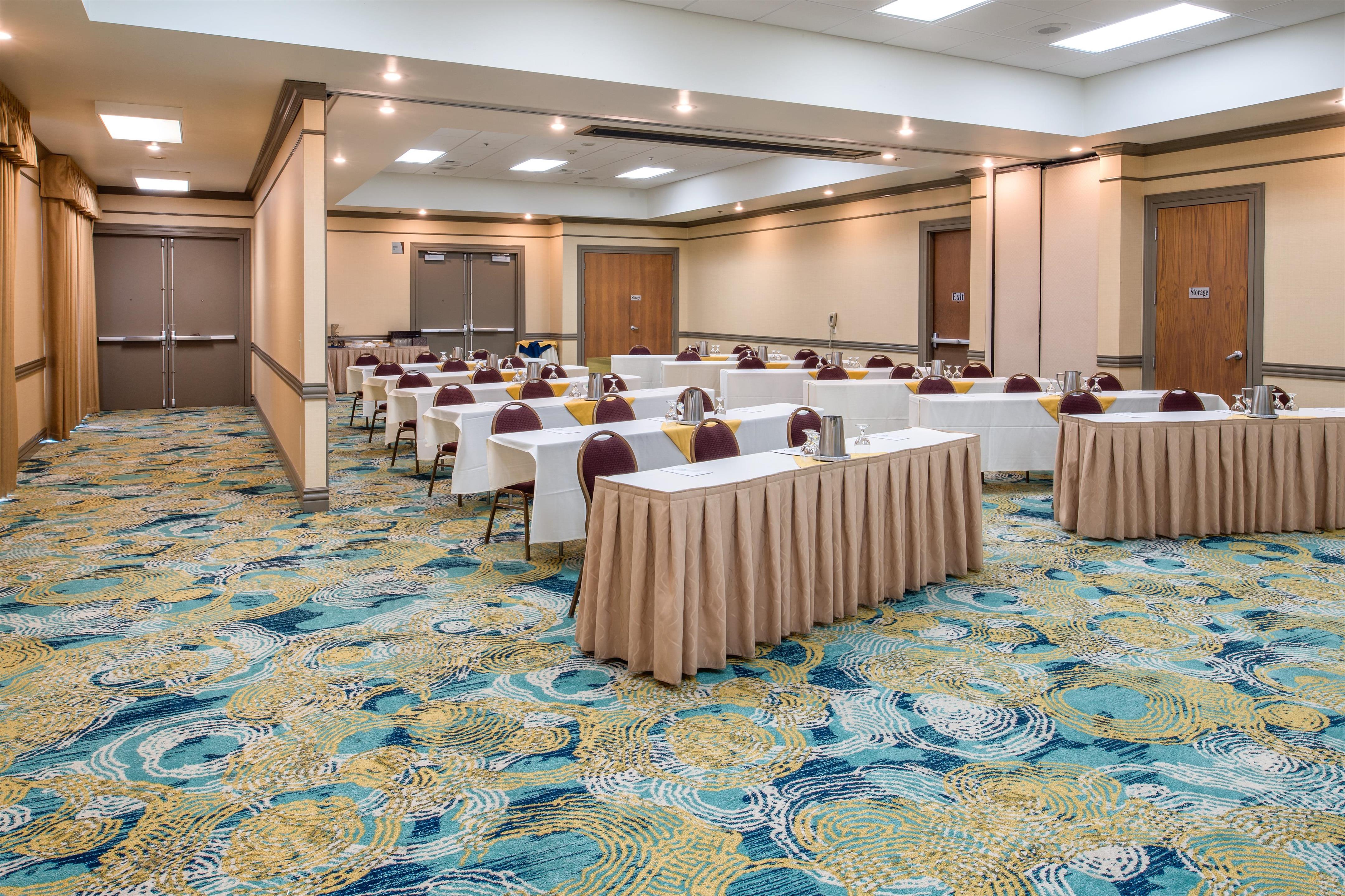 Meeting Room | Embassy Suites by Hilton Seattle Tacoma International Airport
